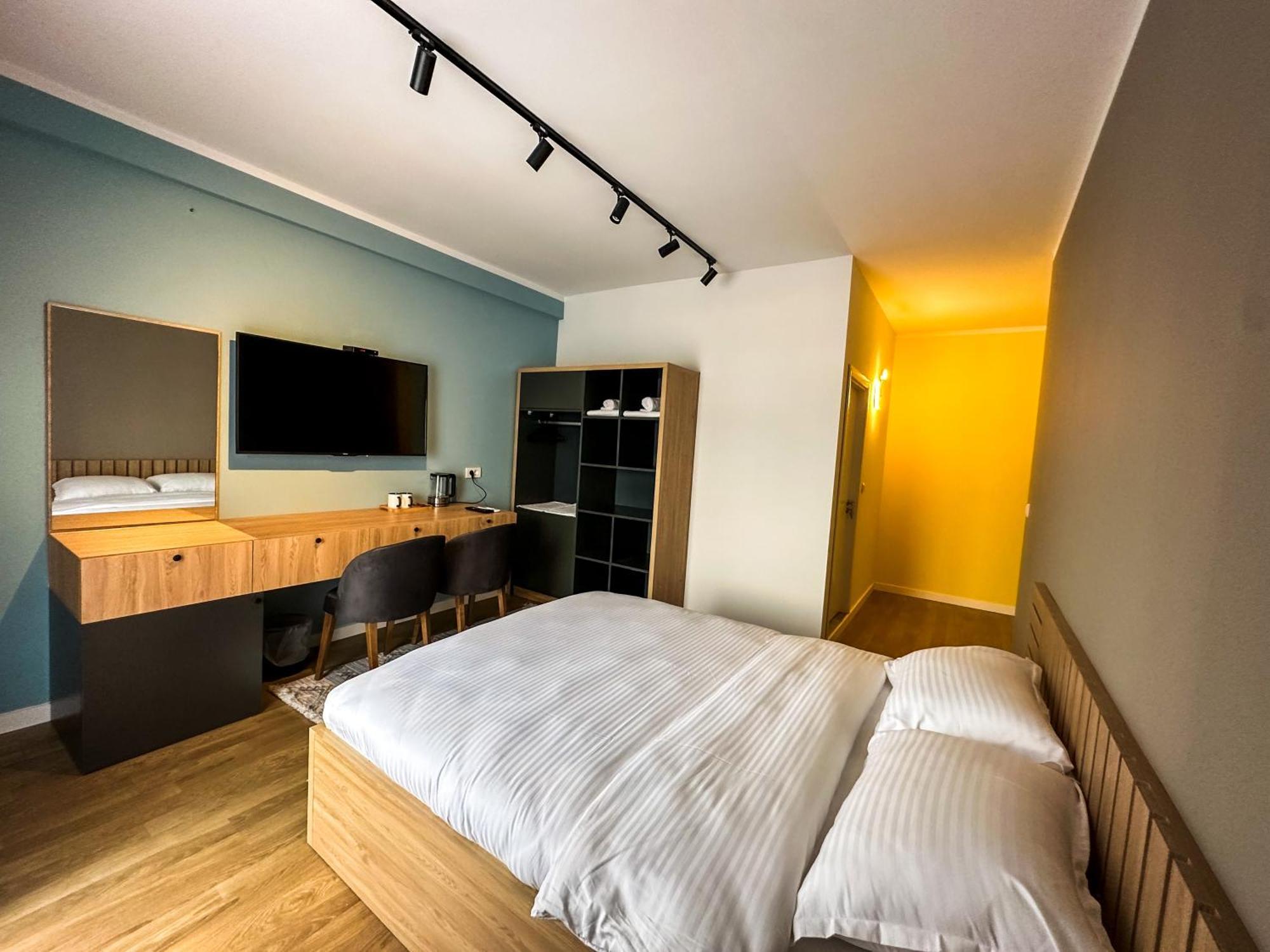 Grand Apartments Prishtina Pristina Eksteriør billede