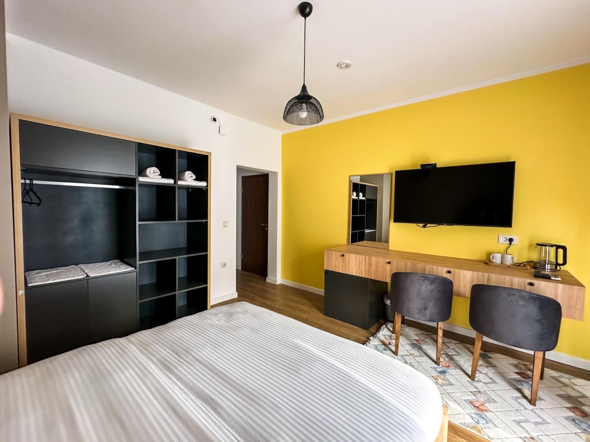 Grand Apartments Prishtina Pristina Eksteriør billede